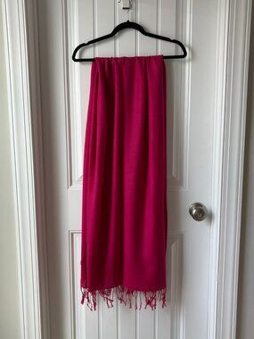 100% Pashmina Fuchsia Wrap Scarf with Tasseled Ends
